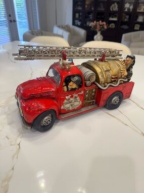 Guillermo Forchino figurine